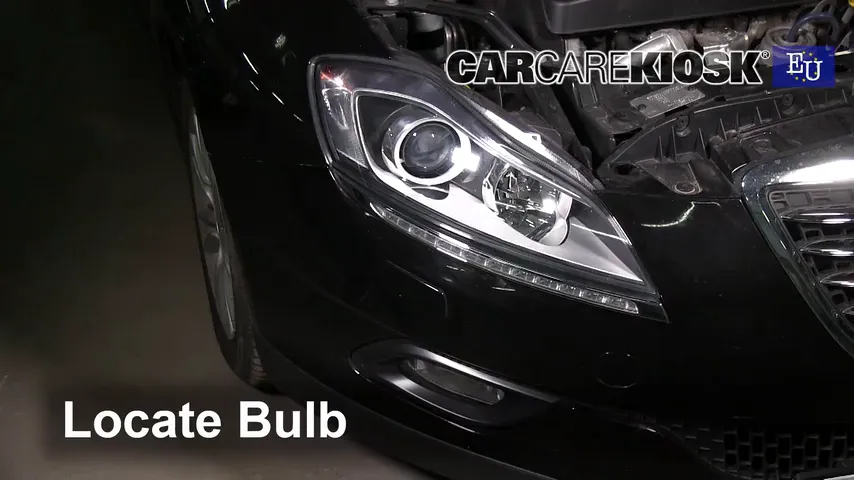 2013 Lancia Delta Oro 1.9L 4 Cyl. Turbo Diesel Lights Highbeam (replace bulb)